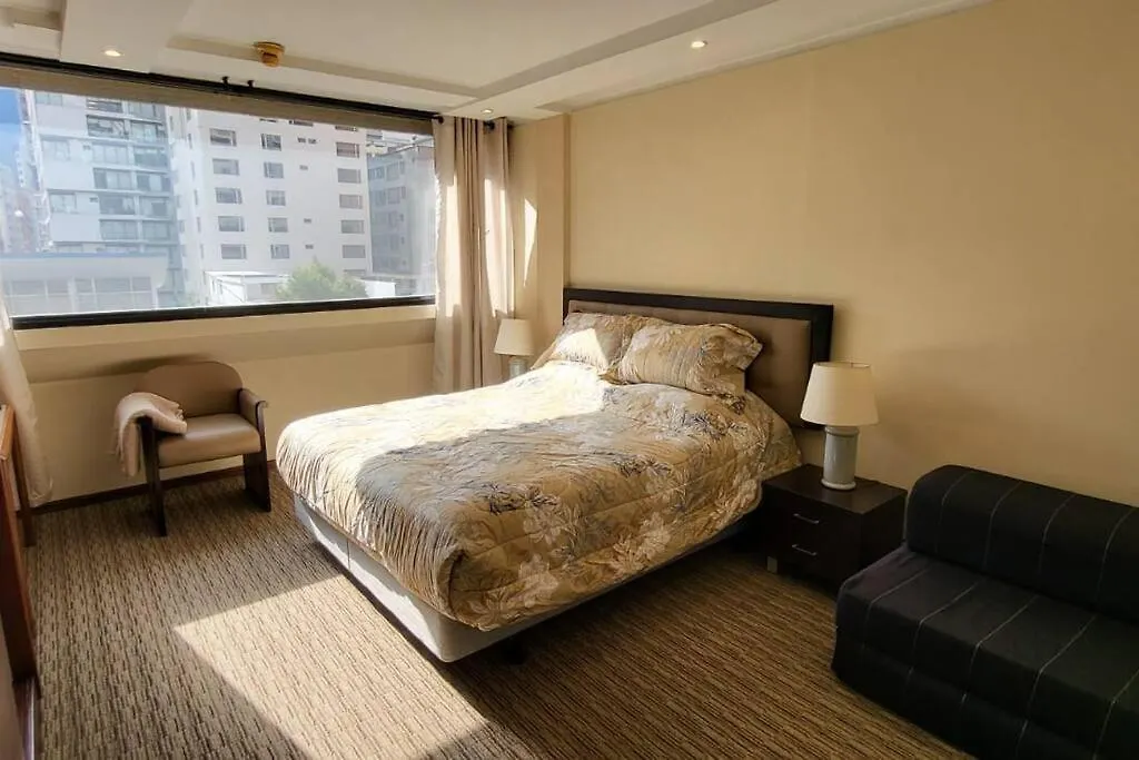 Habitacion Amplia Cama Y Sofa. Quito